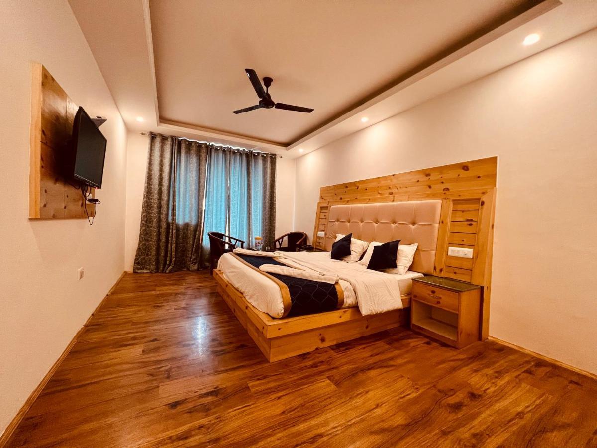Hotel Lemoon Tree Manali  Exterior photo