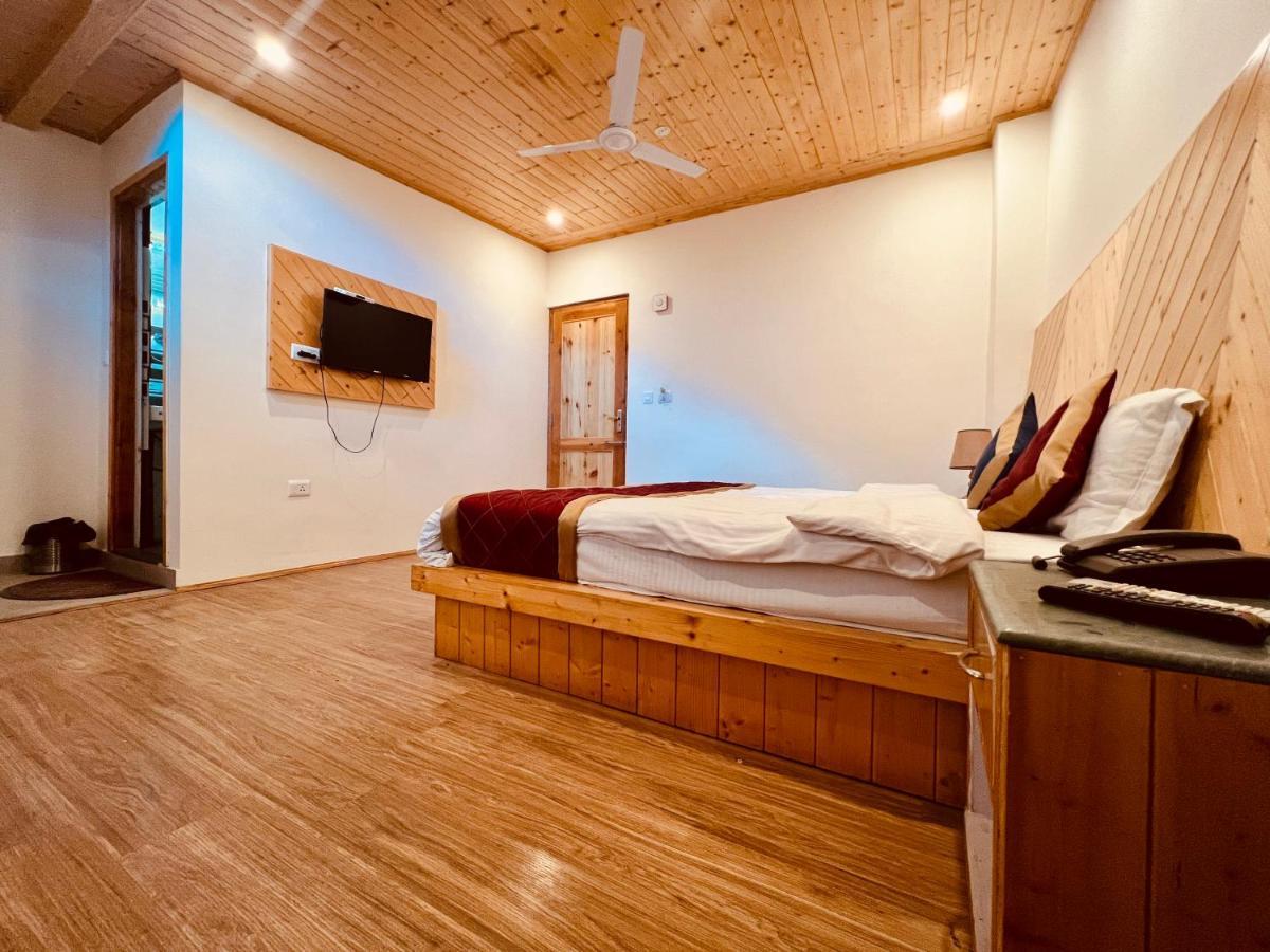 Hotel Lemoon Tree Manali  Exterior photo